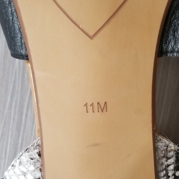 Halogen Haley Crisscross Strap Sandal, Snakeskin Black Leather, Womens Size 11 M - Picture 10 of 11